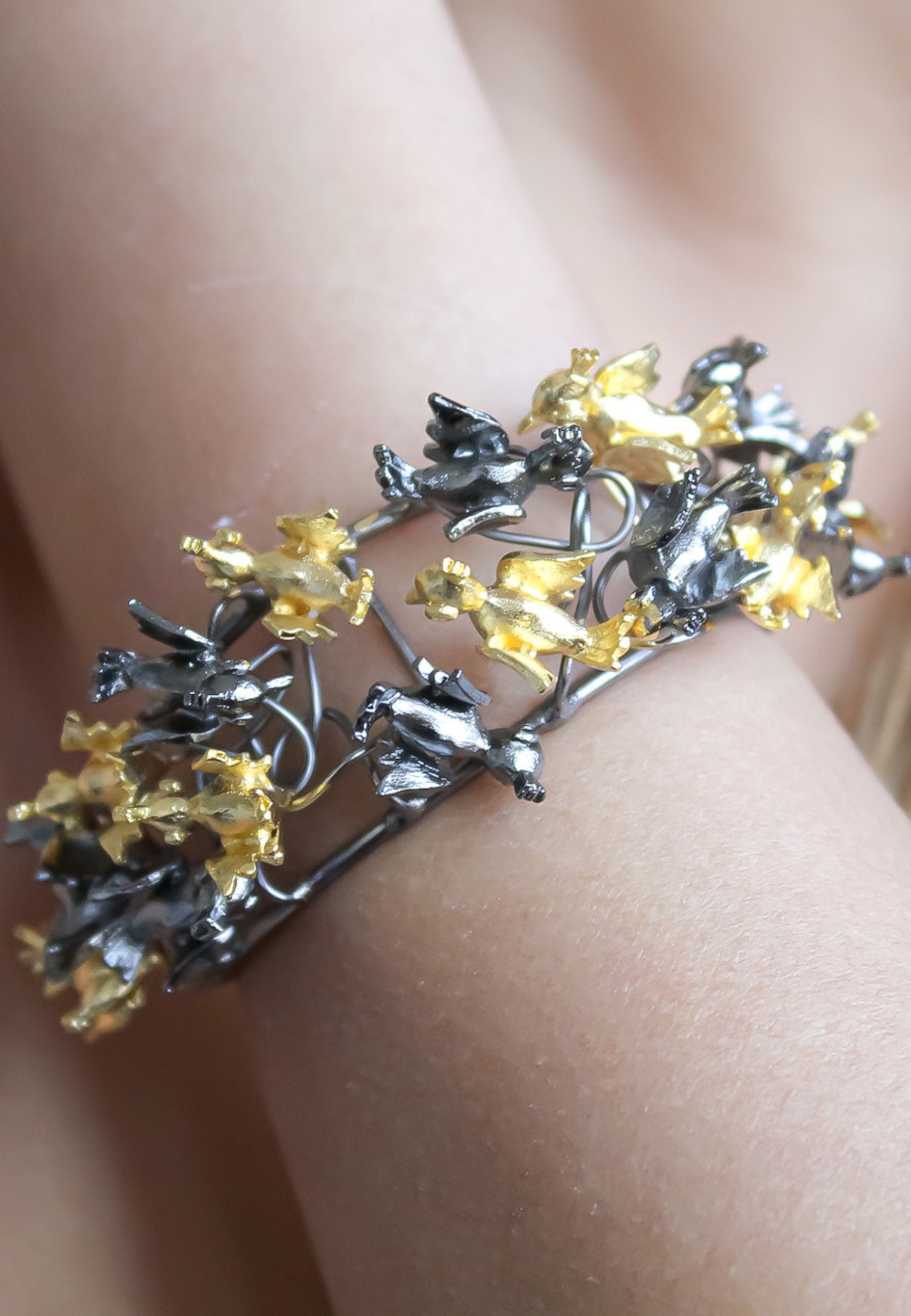 Birds Feeder Bracelet Silver Osage